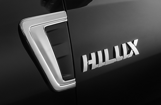 Aplique cromado do para-lama